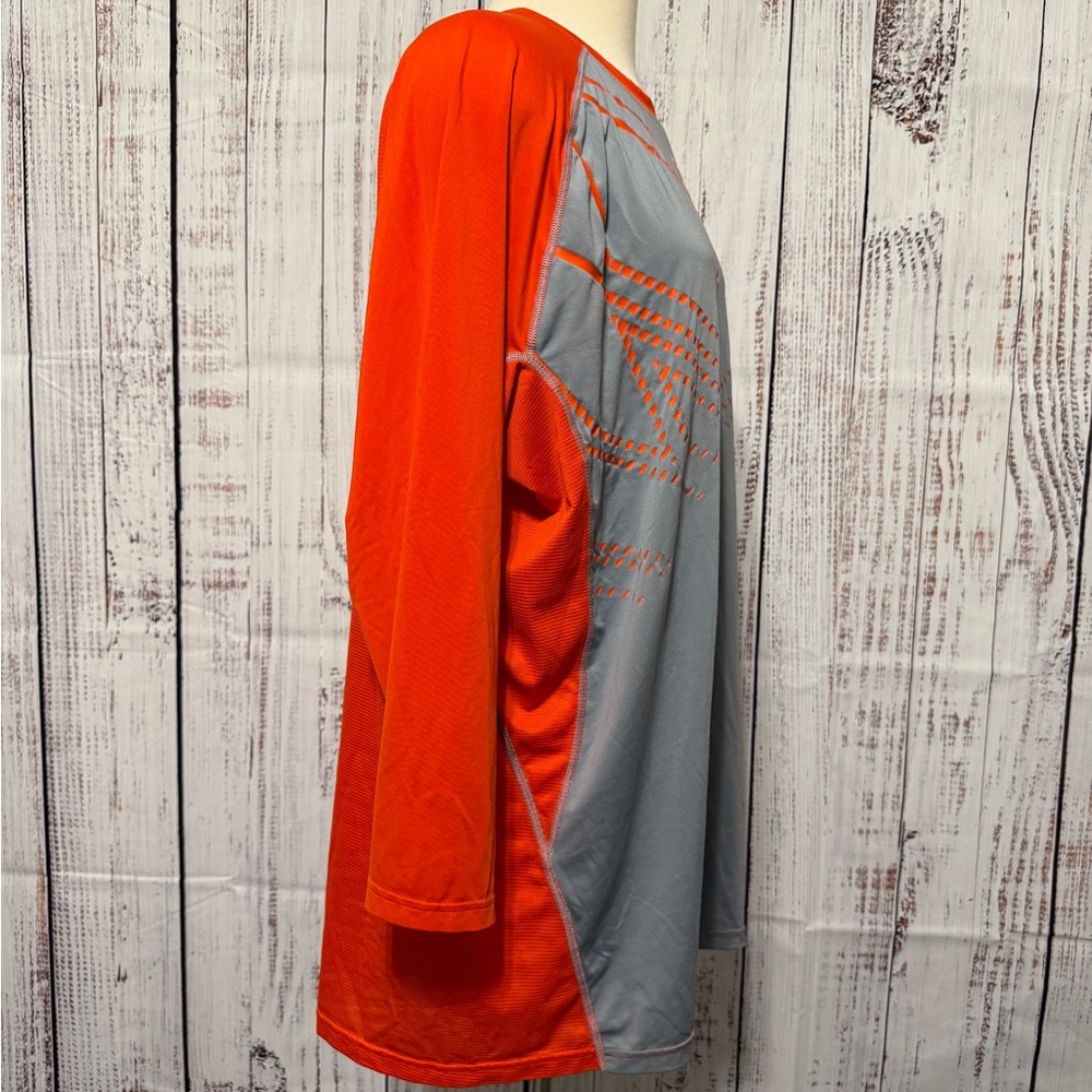 Under Armour Men's Long Sleeve Gray and Orange Tee - Picture 6 of 6
